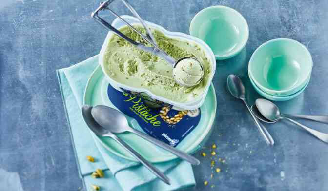 Crème glacée pistache avec éclats de pistache